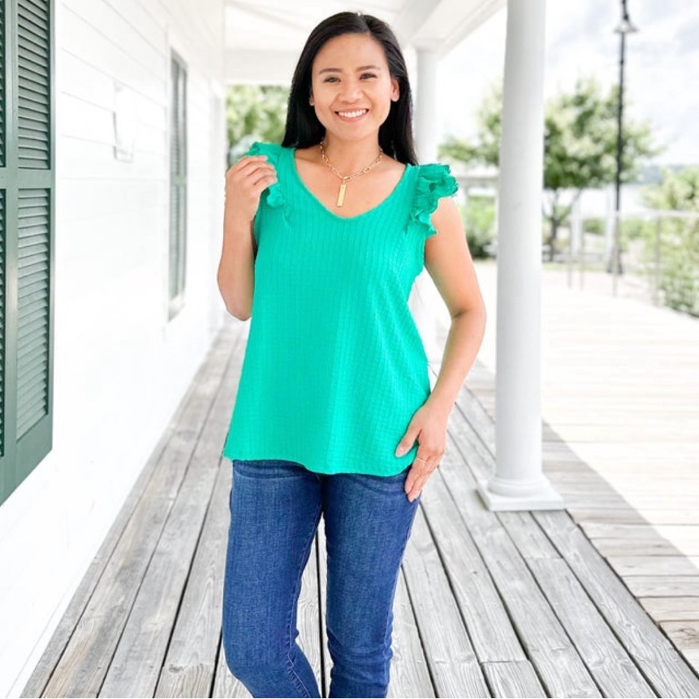 White Birch green flutter sleeve size small top